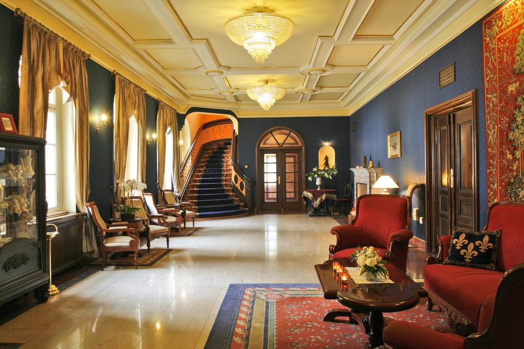 Rezydencja Willa Park & Restauracja Легница Экстерьер фото