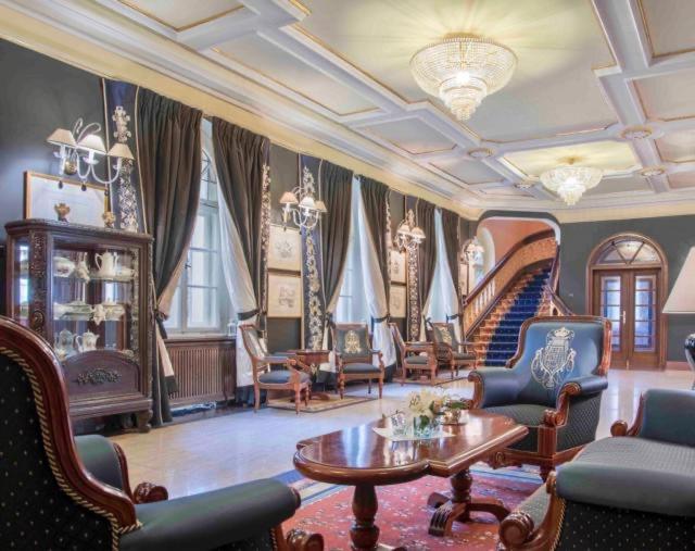 Rezydencja Willa Park & Restauracja Легница Экстерьер фото